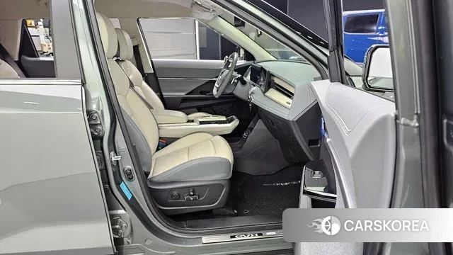 Ssangyong Torres EVX 2023 Серый из Кореи, фото 2