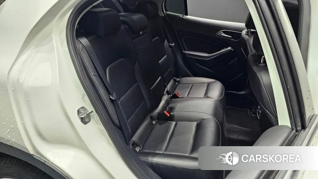 Mercedes-Benz GLA-Class X156 2018 Белый из Кореи, фото 2