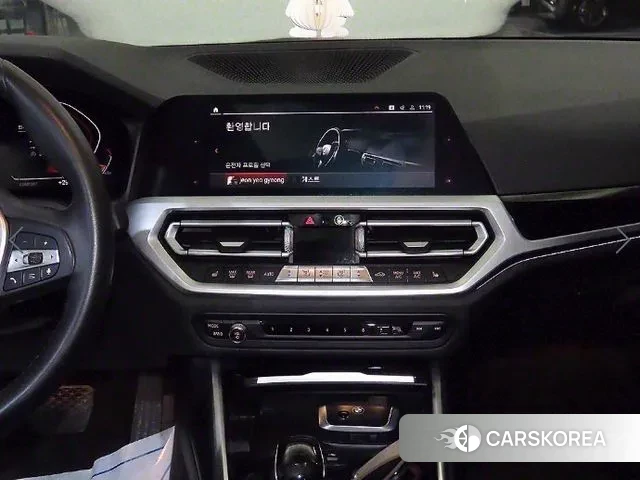 BMW 3 Series (G20) 2019 Белый из Кореи, фото 2