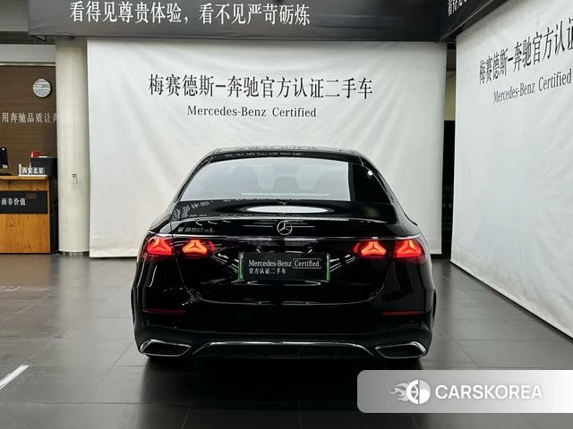Mercedes-Benz E-class PHEV 2025 Черный из Китая, фото 2