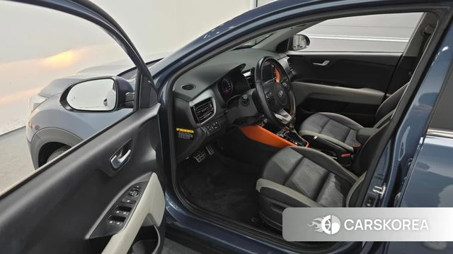 Kia Stonic 2019 Синий из Кореи, фото 2