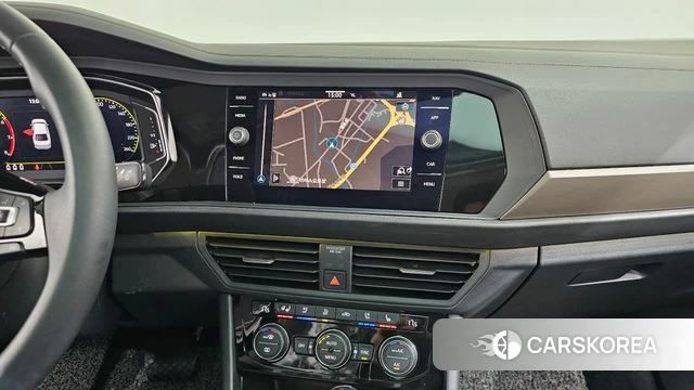 Volkswagen 7th Generation of Jetta 2021 Белый из Кореи, фото 2
