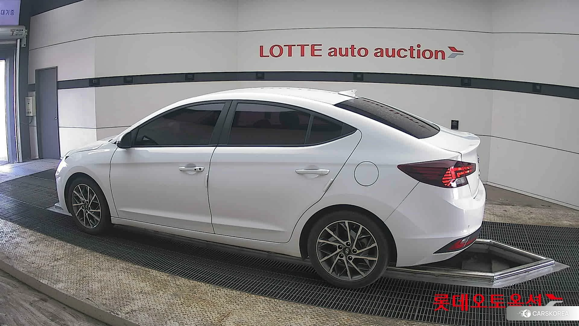 Hyundai Avante 2020 Polar White из Кореи, фото 2