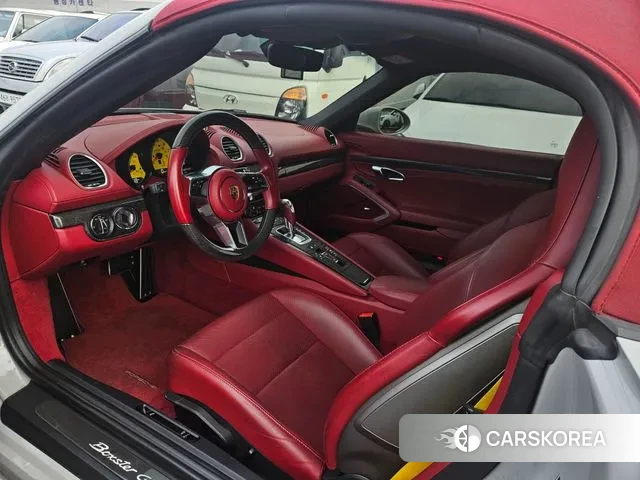 Porsche 718 Boxster 2023 Серебристо-серый из Кореи, фото 2