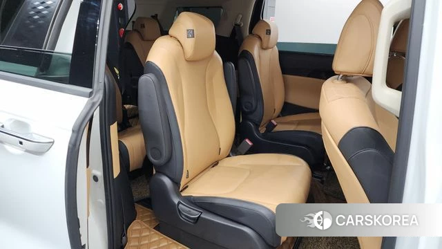 Kia Carnival 4th generation 2023 Белый из Кореи, фото 2