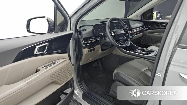 Kia The New Carnival 4th Generation 2025 Серебристо-серый из Кореи, фото 2