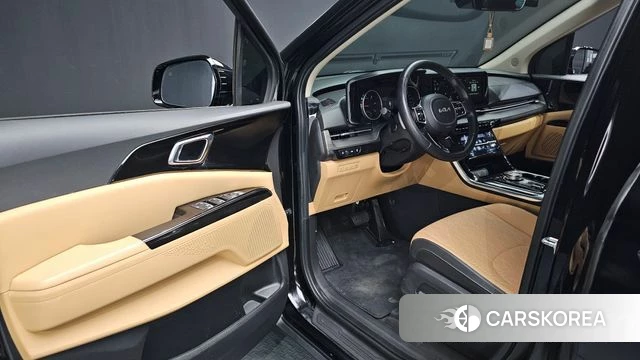 Kia Carnival 4th generation 2023 Черный из Кореи, фото 2