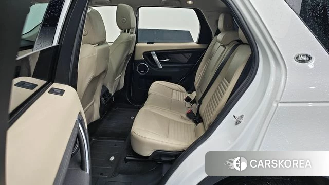 Land Rover Discovery Sports 2nd Generation 2023 Белый из Кореи, фото 2