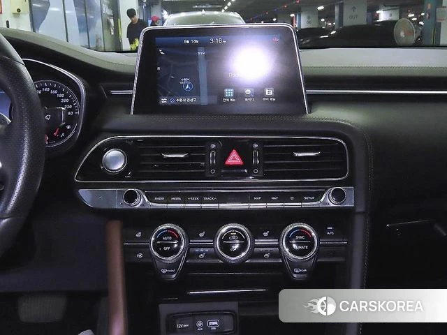 Genesis G70 2019 Белый из Кореи, фото 2