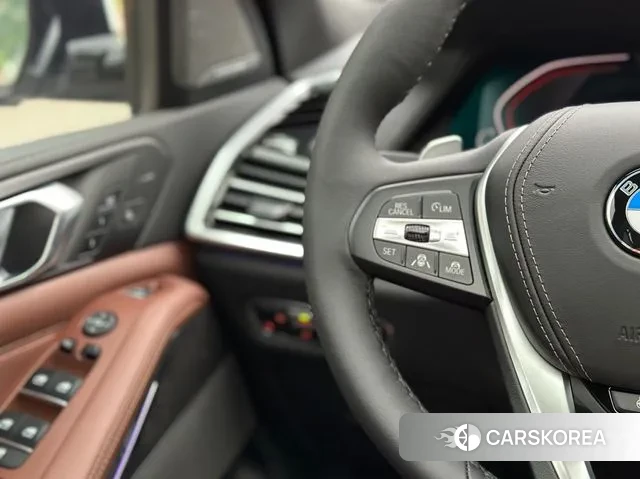 BMW X5 (G05) 2023 Белый из Кореи, фото 2