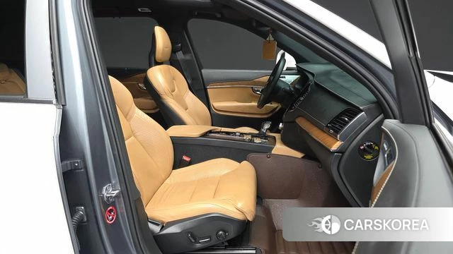 Volvo XC90 second Generation 2020 Белый из Кореи, фото 2