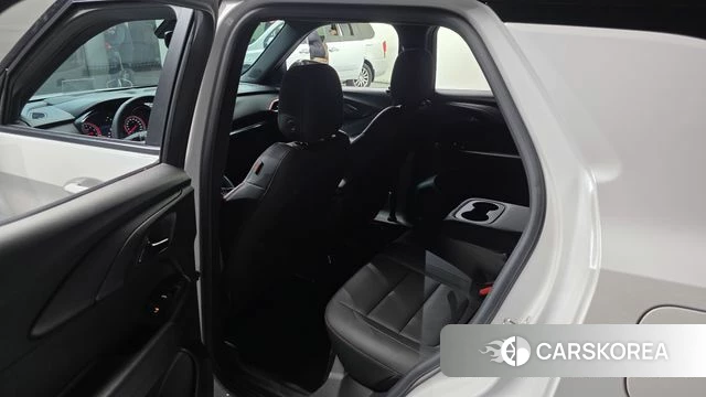 Chevrolet (GM Daewoo) Trailblazer 2023 Белый из Кореи, фото 2