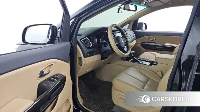 Kia The New Carnival 2019 Черный из Кореи, фото 2