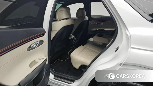 Genesis GV70 2026 Белый из Кореи, фото 2