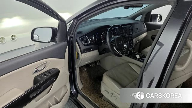 Kia The New Carnival 2018 Серый из Кореи, фото 2