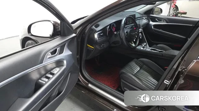 Genesis G70 2018 Коричневый из Кореи, фото 2