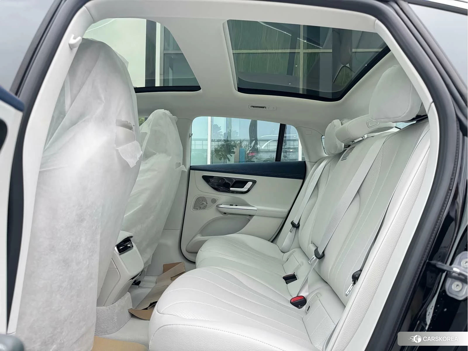 Mercedes-Benz EQE 2024 Черный из Китая, фото 2