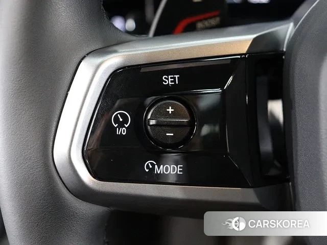 BMW 5 Series (G60) 2024 Цвет галактики из Кореи, фото 2