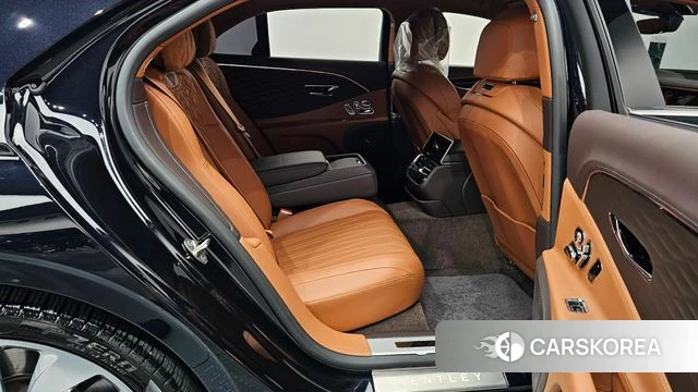 Bentley Flying Spur 3rd Generation 2022 Черный из Кореи, фото 2