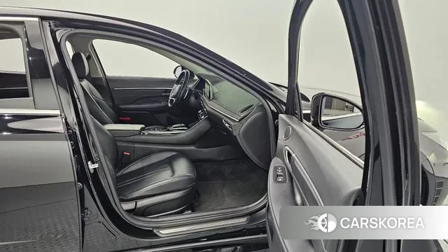 Hyundai Sonata (DN8) 2021 Черный из Кореи, фото 2