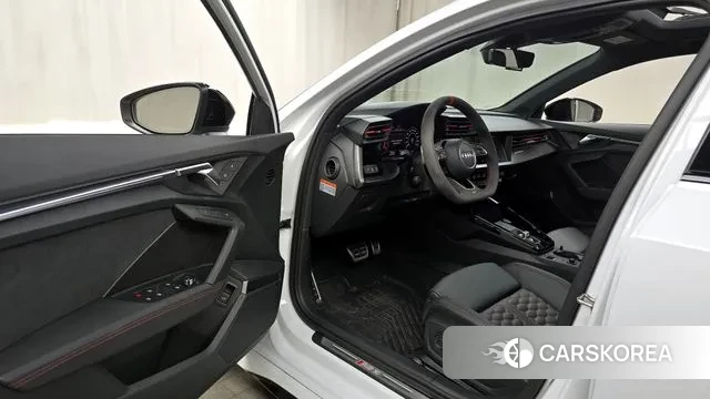 Audi RS3 (8Y) 2024 Белый из Кореи, фото 2