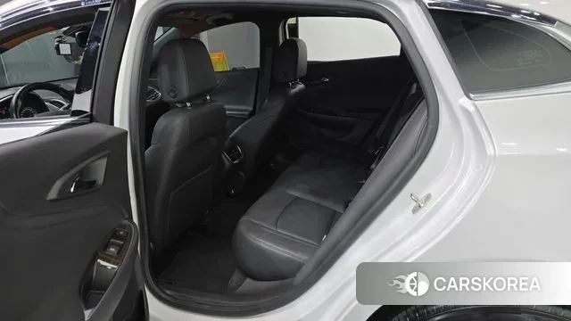 Chevrolet (GM Daewoo) The New Malibu 2020 Белый из Кореи, фото 2