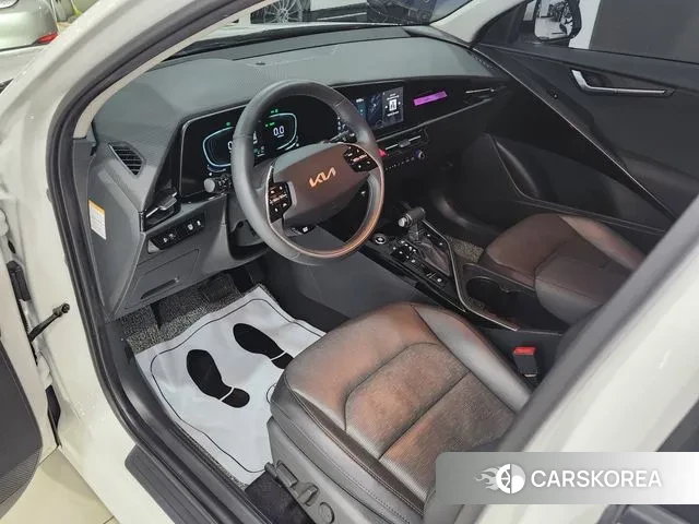 Kia Di Ol Nu Niro 2022 Белый из Кореи, фото 2