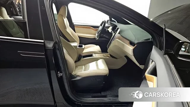 Tesla Model X 2020 Черный из Кореи, фото 2