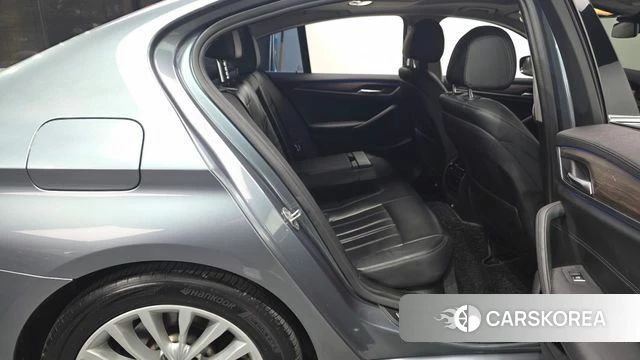 BMW 5 Series (G30) 2019 Серый из Кореи, фото 2