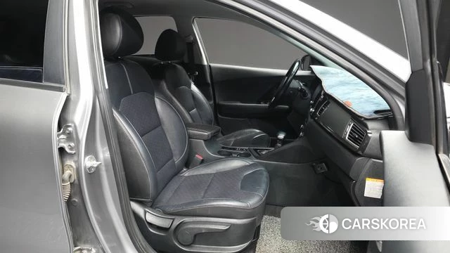 Kia Niro 2018 Серый из Кореи, фото 2