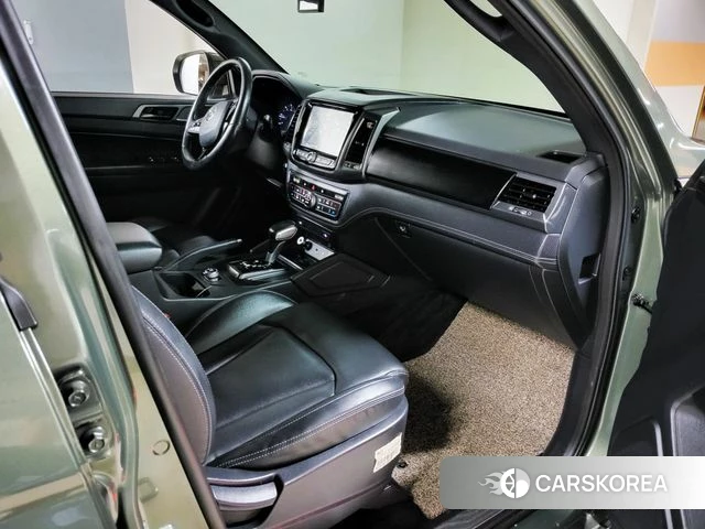 Ssangyong Rexton Sports 2021 Темно-зеленый из Кореи, фото 2