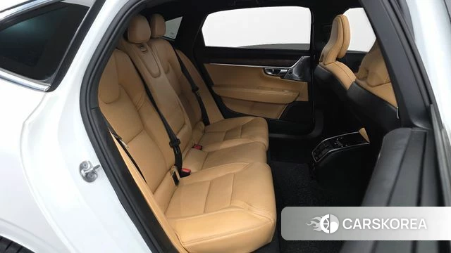 Volvo S90 2023 Белый из Кореи, фото 2