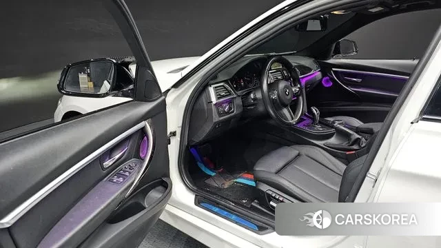 BMW 3 Series (F30) 2018 Белый из Кореи, фото 2