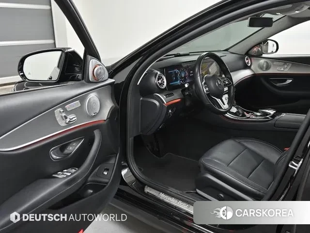 Mercedes-Benz E-Class W213 2019 Черный из Кореи, фото 2