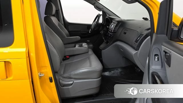 Hyundai The New Grand Starex 2019 Желтый из Кореи, фото 2