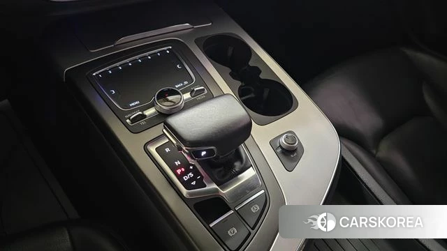 Audi Q7 (4M) 2019 Серебряный из Кореи, фото 2