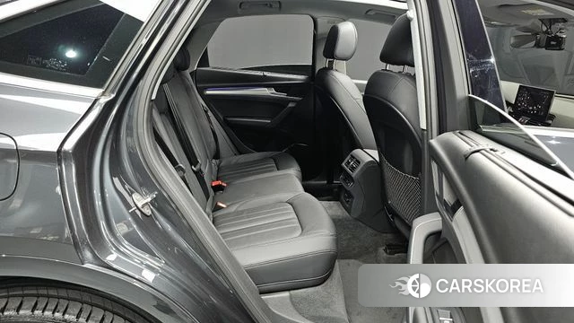 Audi Q5 (FY) 2023 Серый из Кореи, фото 2