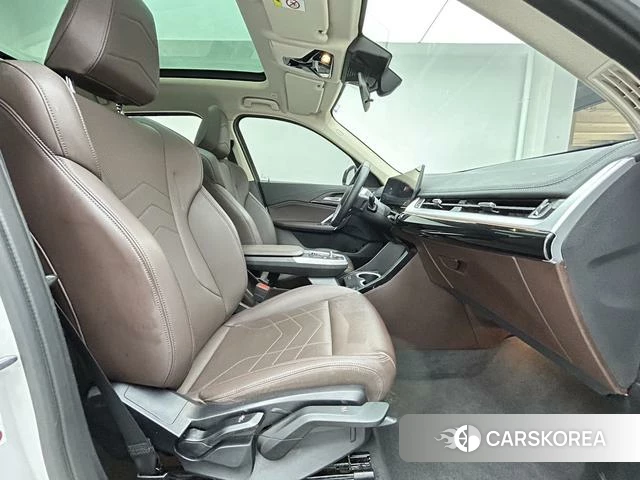 BMW X1 2023 Белый из Китая, фото 2