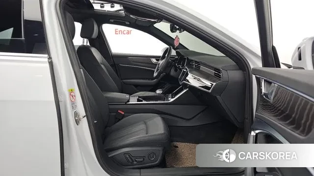 Audi A6 (C8) 2021 Белый из Кореи, фото 2