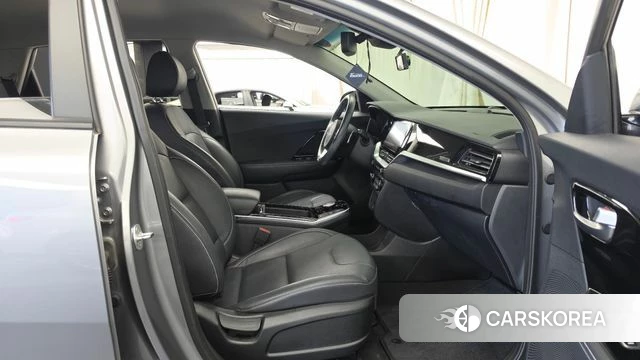 Kia Niro EV 2021 Серебристо-серый из Кореи, фото 2