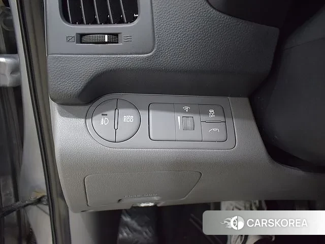 Hyundai The New Grand Starex 2018 Серебряный из Кореи, фото 2