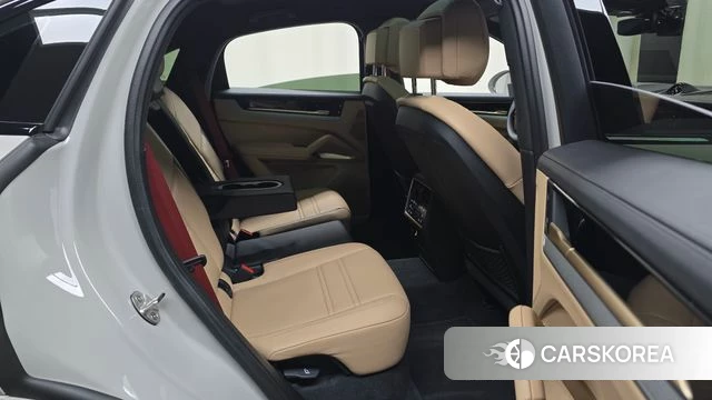 Porsche Cayenne (PO536) 2024 Серебристо-серый из Кореи, фото 2