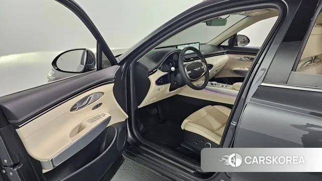 Genesis GV70 2021 Серый из Кореи, фото 2