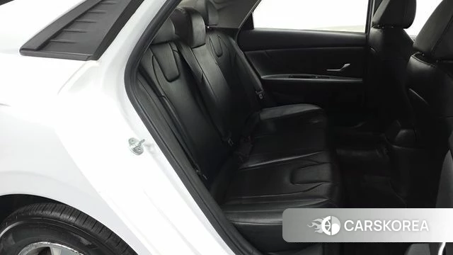 Hyundai Avante (CN7) 2021 Белый из Кореи, фото 2