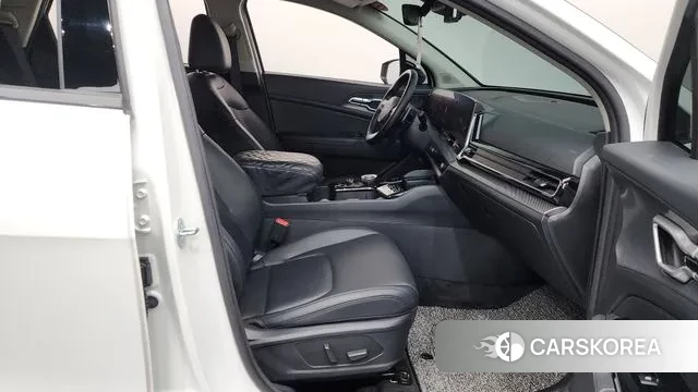 Kia Sportage 5th Generation 2023 Белый из Кореи, фото 2