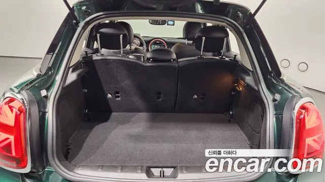 Mini Cooper D 2019 Зеленый из Кореи, фото 2