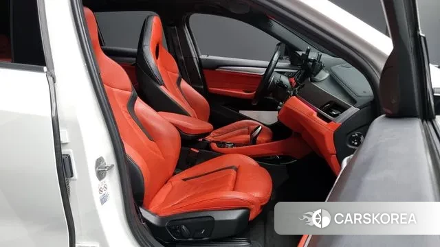 BMW X2 (F39) 2021 Белый из Кореи, фото 2