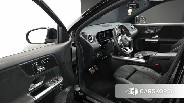 Mercedes-Benz GLA - Class H247 2020 Черный из Кореи, фото 2
