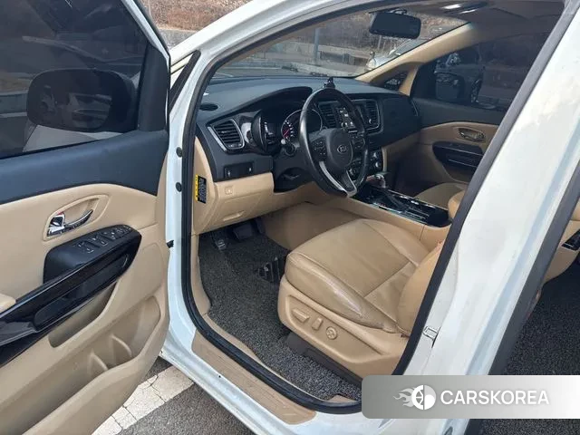 Kia The New Carnival 2018 Белый из Кореи, фото 2