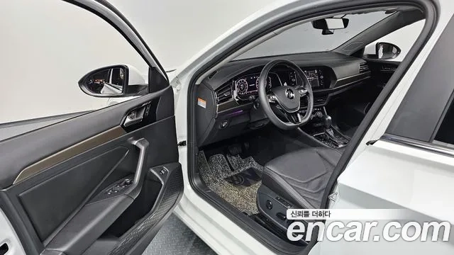 Volkswagen 7th Generation of Jetta 2021 Белый из Кореи, фото 2